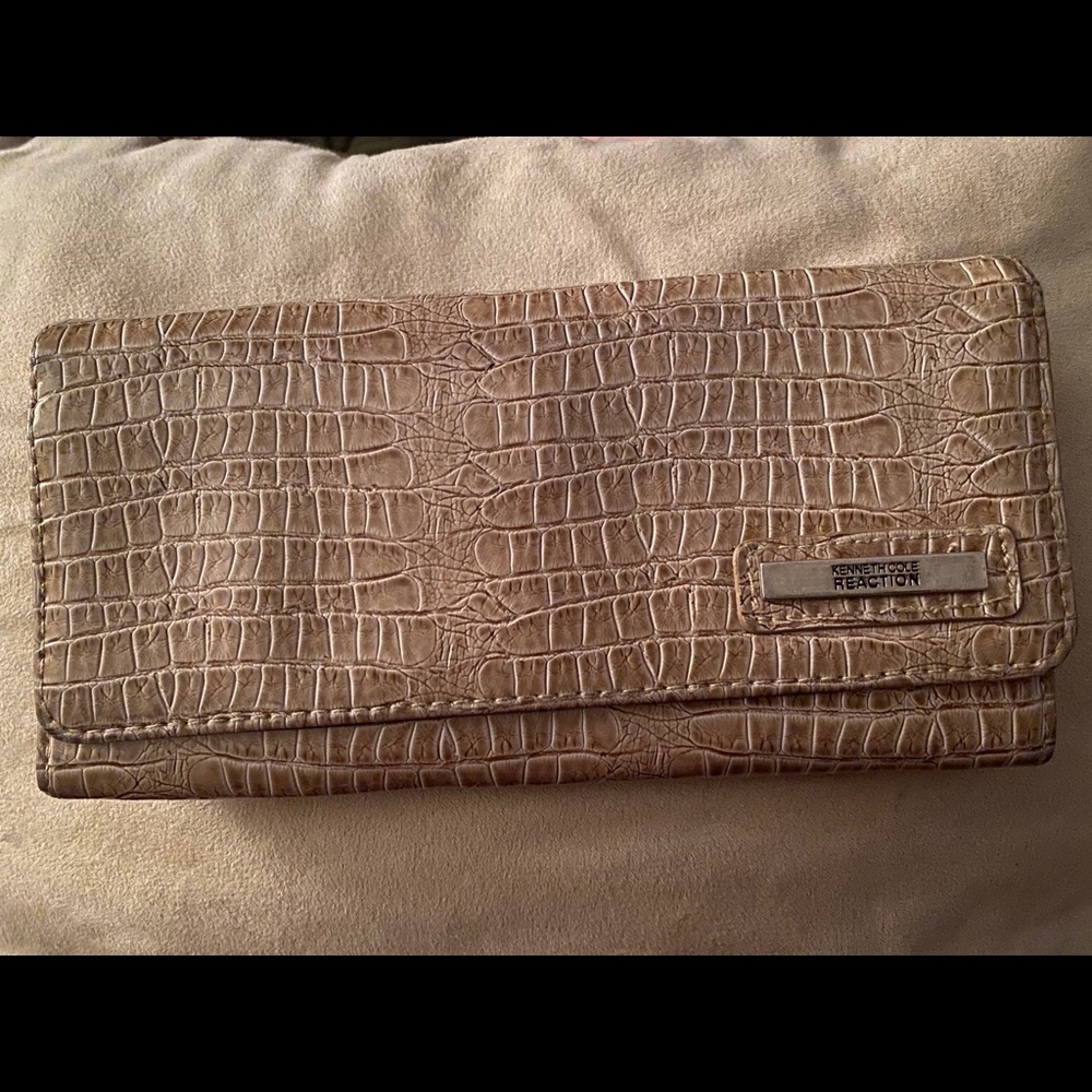 Kenneth Cole Reaction wallet